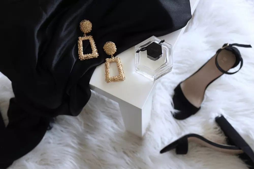 luxury fashion marketing